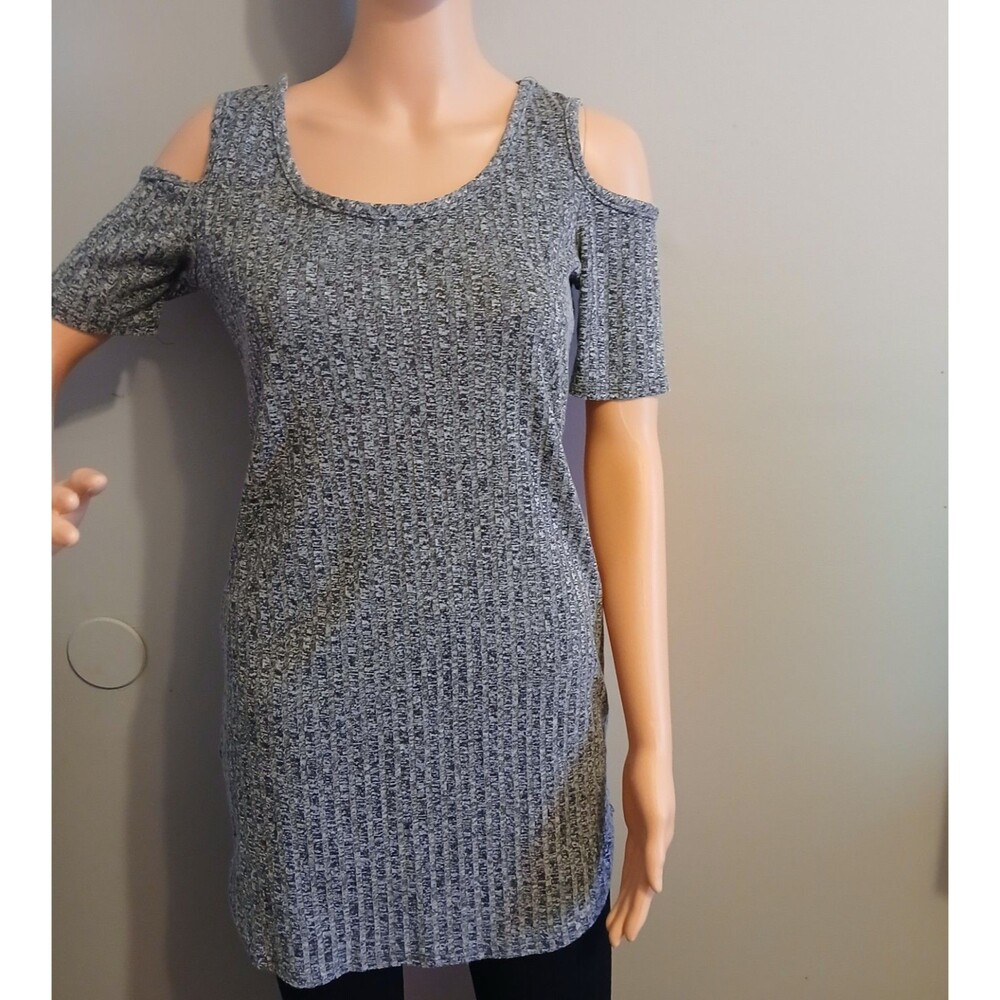 Women's Top Size Small
